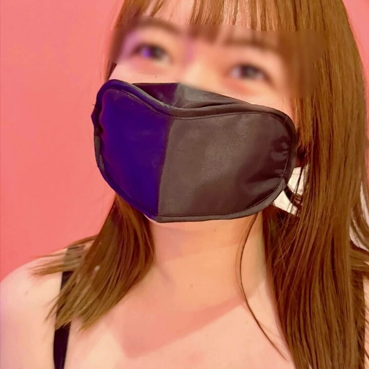 初登場【mf】26歳
同伴トイレ、ワキ、足の匂い、汚パンツ、オナニー鑑賞など…
おっぱいの感触が最高！
６分半のま