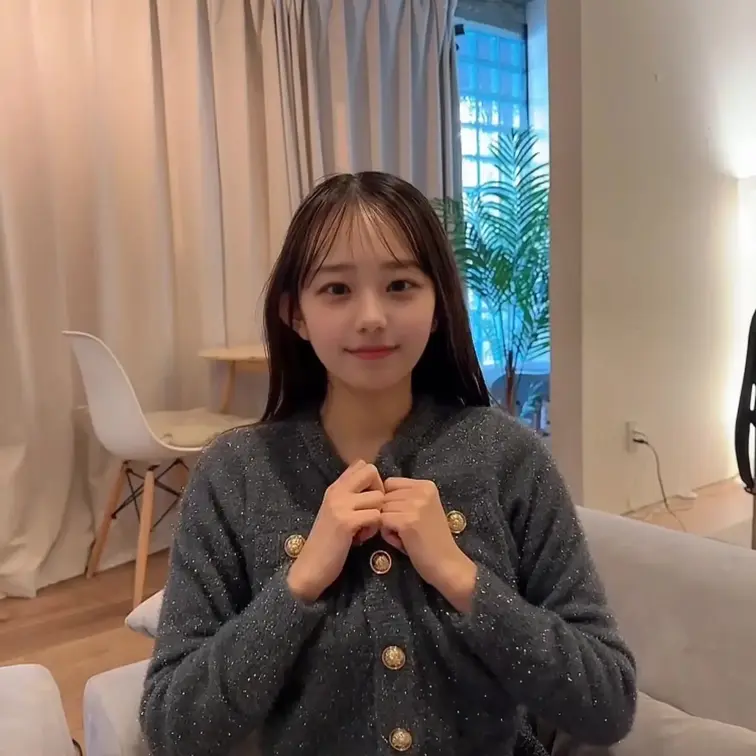 ボタン外したらすぐ下着になっちゃうのえっちじゃない？🥺