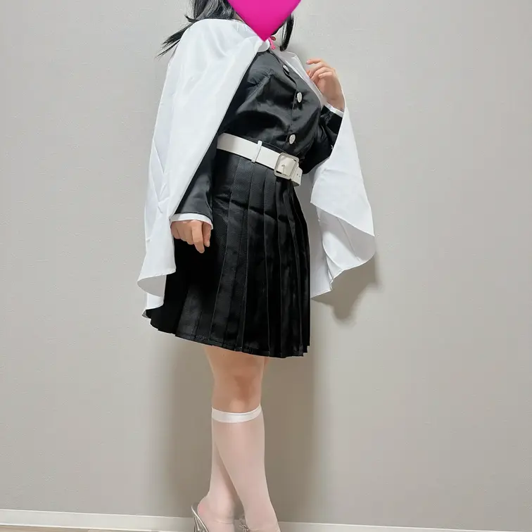 鬼◯のカ◯ヲちゃんコスプレ🦋💕
スカートの中身はムチムチだよ🍑