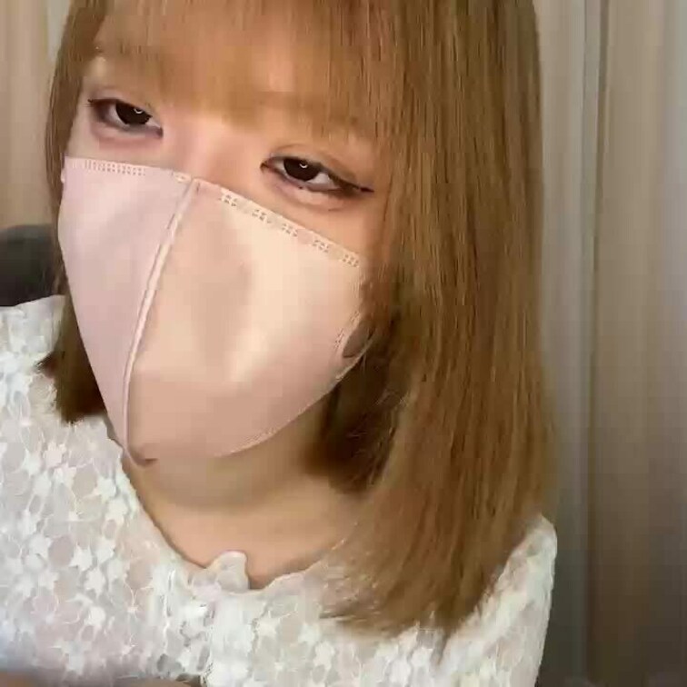 【みれい 20 歳】

みれいさんのライブ配信動画です
生配信 だと、1 回の有料配信を視聴すると、おおよそ平均 