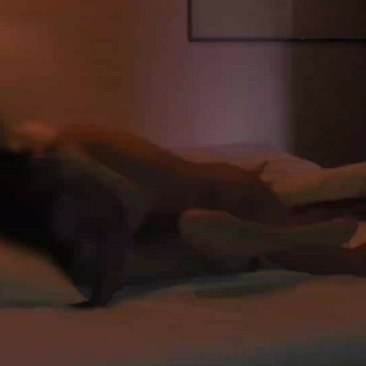 妻とイケメン男子のラブラブな様子です。
イケメン男子に貸出しをしビデオカメラを渡して撮影してもらいました。
