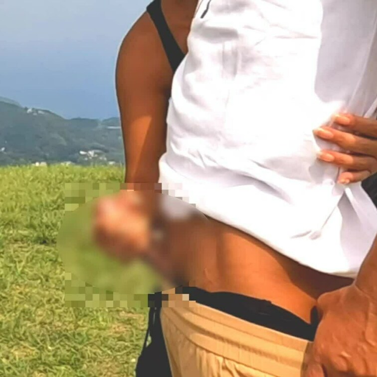 欲張りプラン
逃げも隠れも出来ない場所で、ドキドキ大興奮の中、フェラ＆手コキからのイラマで喉奥に発射♡