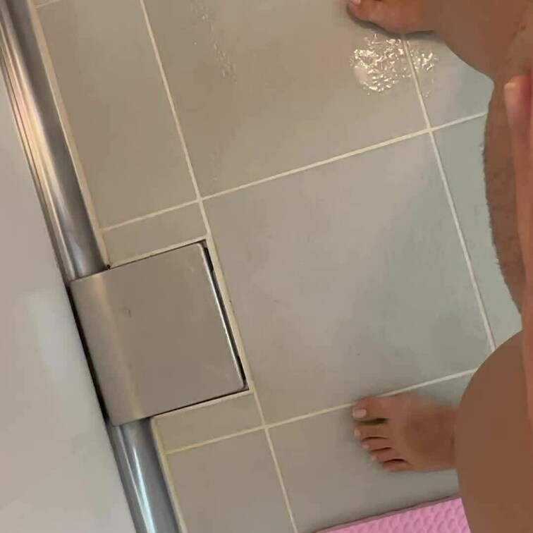 病院で……おしっこ動画……気が付かれないかハラハラしてました💦
