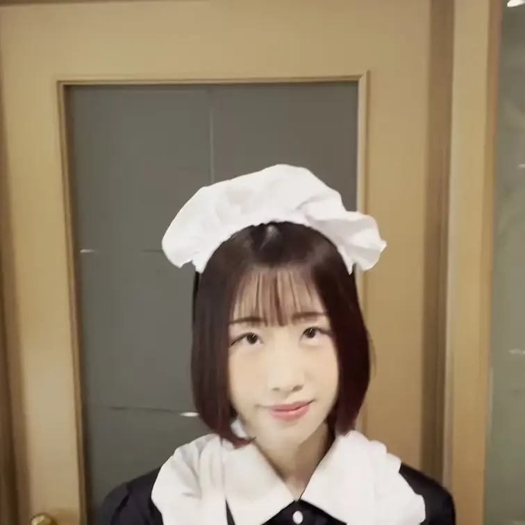 フルバック派の皆さんこんにちは。
あなたの好みはTバックとフルバックどちらでしょうか?
私はフルバック派。薄い服でラインが見えてるとなお良い。至高です。
というわけでメイド編と違い、チャイナ×フルバックパンティで撮影しました!
むっちりとした尻、隠されたエロス、そして吹き出す屁。
最高の三拍子じゃないっすか?
とにかく!!!!!お楽しみくださいね。