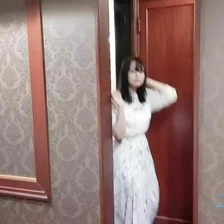 責められる前の楽しそうな私です笑
顔出しは基本おすすめプラン以上の方で！
長めのだすのでショートは短めです。