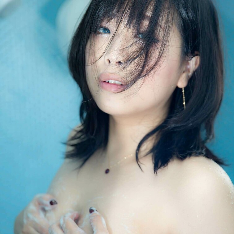 👍✨イイネお願い致します！

人妻モデル たろうさん登場✩.*˚
ROM写真集｢夫の居ぬ間に…｣から
セレクトし
