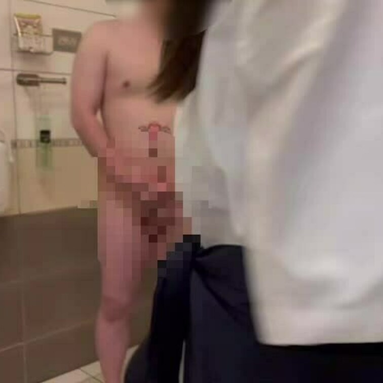 【夏祭り企画第1弾】

2人の調理師衣装をまとったＳ女にカルティニXで特定M男が調理されるかのごとき身体をもてあそば