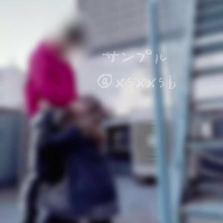 初めての…野外×制服セックス💕
斜めから撮影バージョン！

私はこのハメ撮り見返して10回以上オナニーしたよ///