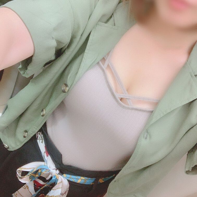 この前遊びに行って来た時の服装🥰
