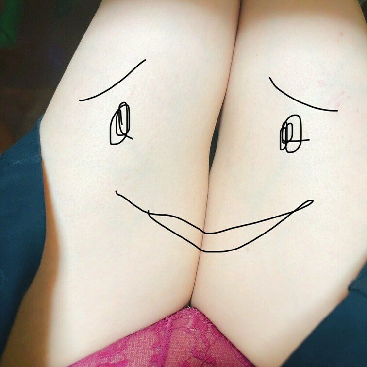 かわいい私の太もも♡