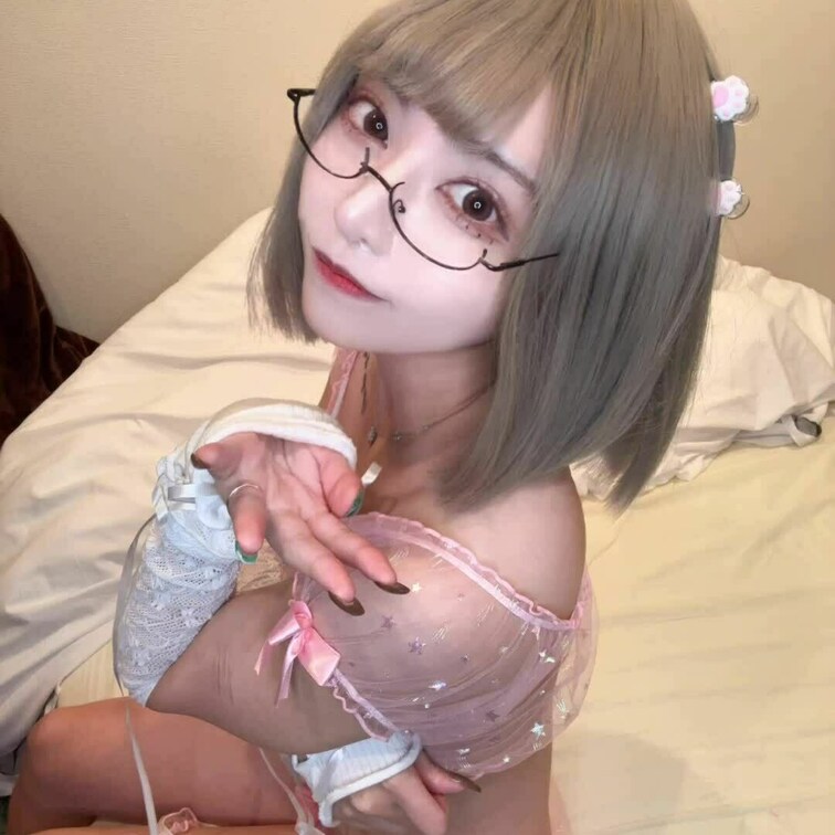生着替えなのにゃ///
これからいっぱいうさねこのこと
見ていてほちいの...