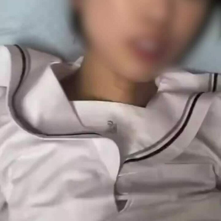 友達の○○○と大人な関係（セフレ）になりました。
最近仲良くしている男友達の家に遊びにいくうちに仲良くなった○○○。大