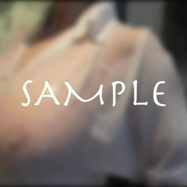 明日配信予定のサンプルです•*¨*•.•*¨*•.¸¸🎶💞

ご主人様をバスルームで待つ間に、彼シャツ？っぽいシャツ
