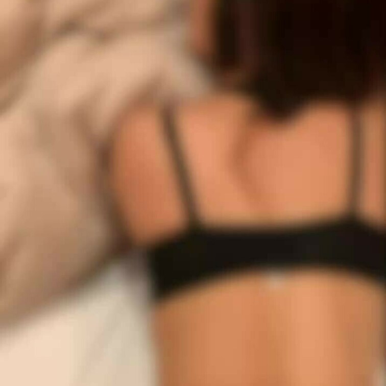 筋トレ好き　44歳 人妻
バック2