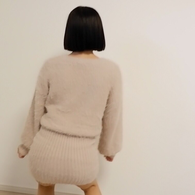 予告画像。りんの尻文字です。動画公開をお楽しみに。

セクシーアイドル虎の穴・りん編（顔出し）
https://m