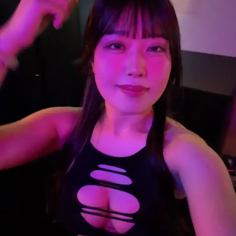 miの公開動画: この衣装お気に入りかも