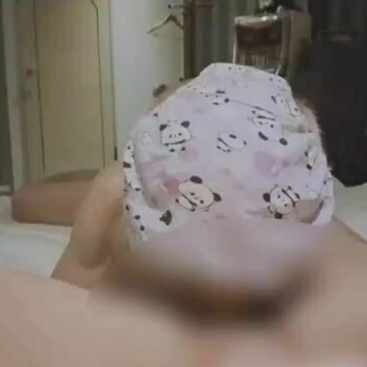 🐼パンツを被った　エロ💓お爺ちゃん👴🌸に・・・手マンで潮吹き🐳💦されてしまったんでチュ～～🐹🐾💗💦
