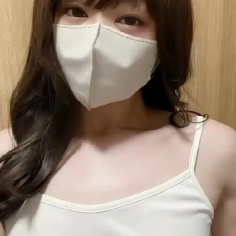 朝は背伸びから始まります🙄
あんまりジロジロ見ないでくださいね(/ω＼)💦