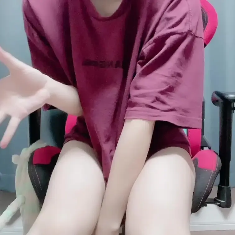 いっぱい射精出来ちゃうのって好きですか？
3回連続で精液を出しちゃう動画です...

びゅ〜〜〜〜って何度も射精し
