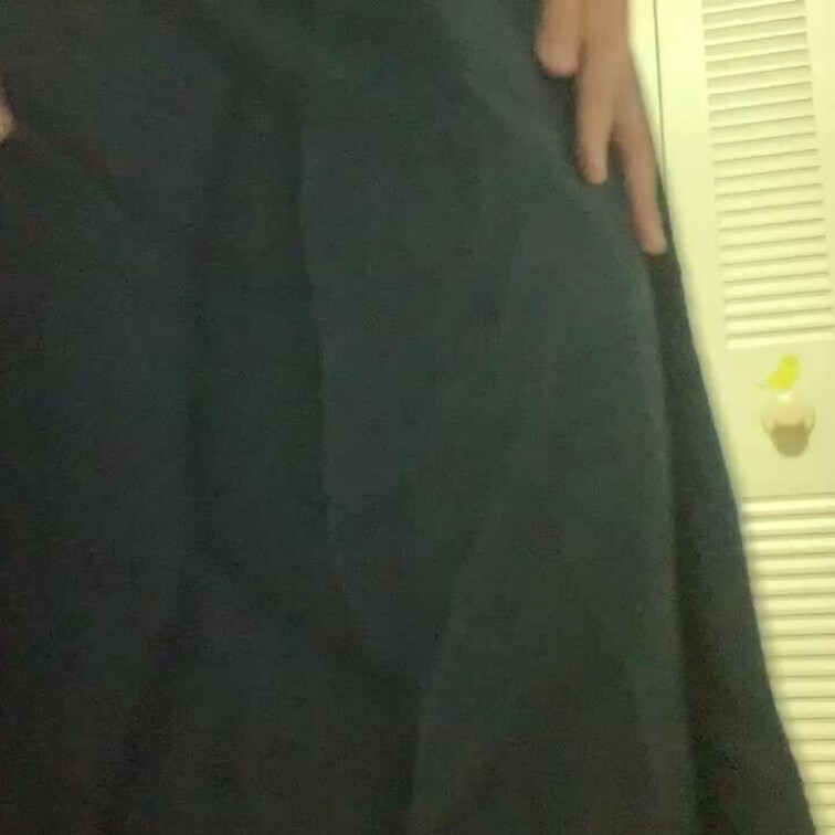 今回のオナニーはごちうさの千夜のコスパティオ製のコスプレ衣装です💕
とは言ってもスカートだけで上は普通の制服のシャツを