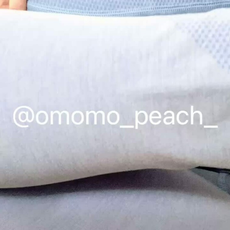 【ヨガの体験レッスン中におもらし】
ヨガの体験レッスン中
こまめに水を飲むように言われ
汗よりも尿意が勝ってしまい