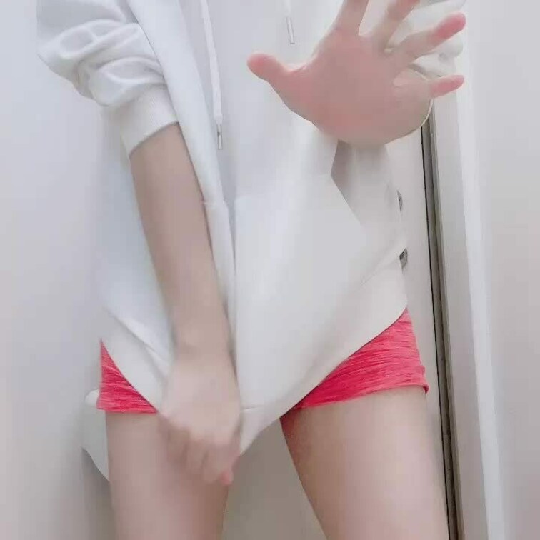 今回は「鍵を開けたままオナニー」しちゃった実写動画...
「誰でも入ってこられる状態」なので超ドキドキしちゃいました(