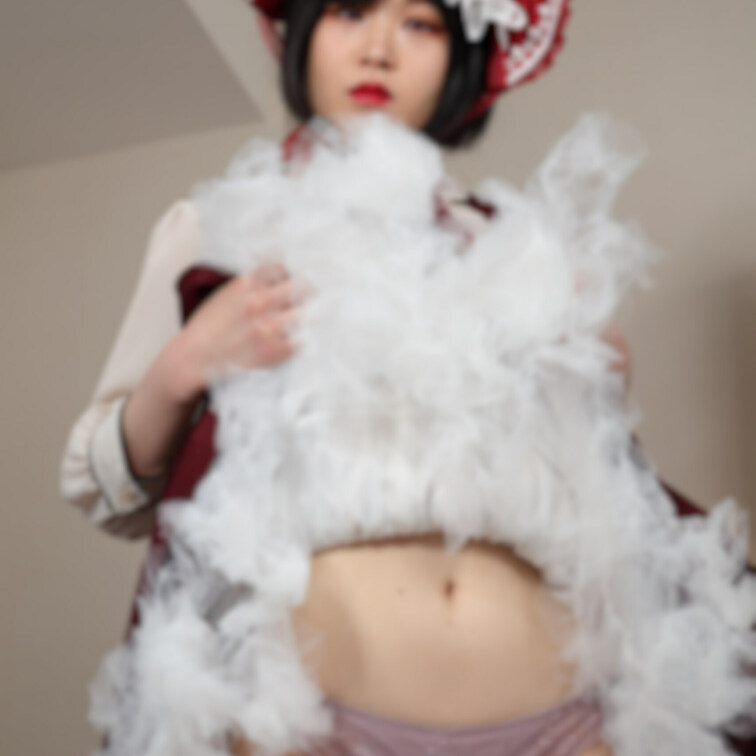 #028_めるちゃん「コスプレ衣装で変態ポーズ(*‘ω‘ *)」
写真集160枚です。本編はこちら↓
https