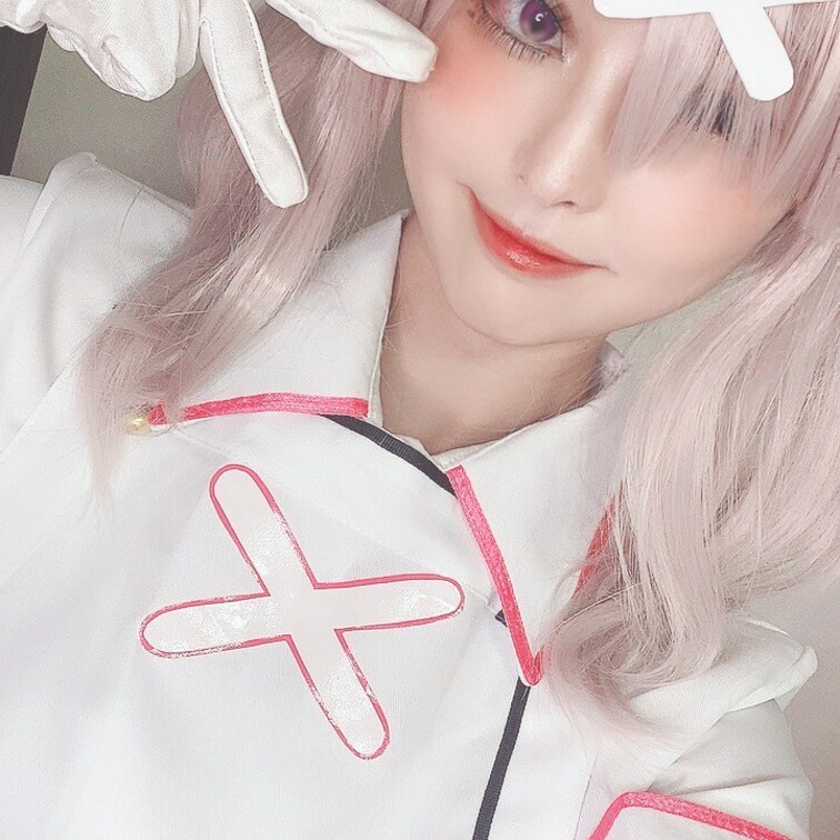 おひさー!
この前宅コスで健屋やったの…!!
大好きだからいっぱい自撮りした😭💕💕