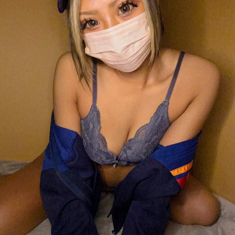 おはようございます🙋‍♀️
ガソスタガールは朝が早い‥
夜はあんなにえっっちなことして、
えっちなことかんがえてま
