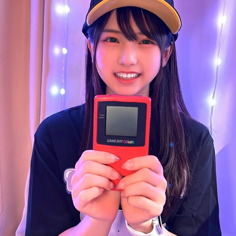 あすかのふしぎなおくりもの欲しいひと〜笑🎮


college girl College Girl นักศึกษ