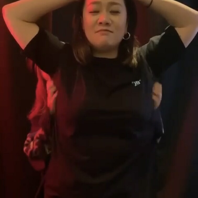 皆様いつもご購入ありがとうございます☺️
今回のくすぐり動画はこちらです👍

是非見てあげてくださいね(  ˆОˆ
