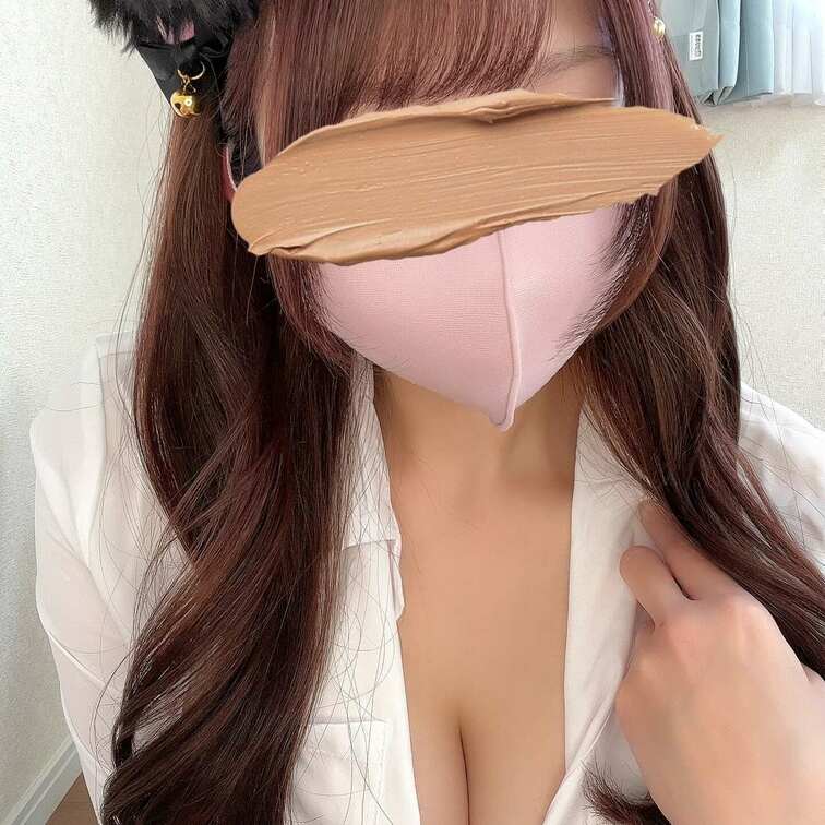 今日は髪の毛染めてもらった🤭❤️