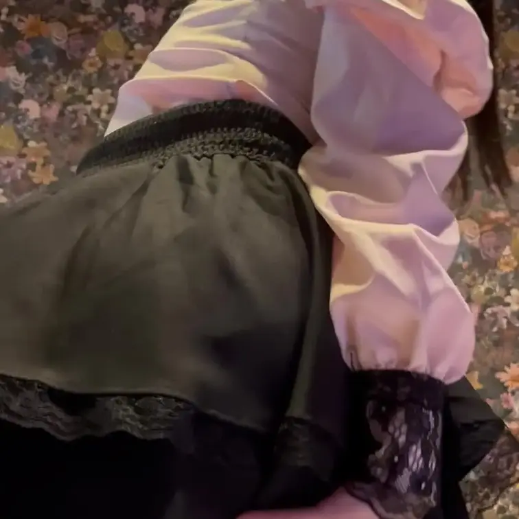 【女の子がおならを嗅がせてくれる…】


そんな夢見たことありませんか。

こんなこと言われながら嗅がされたい