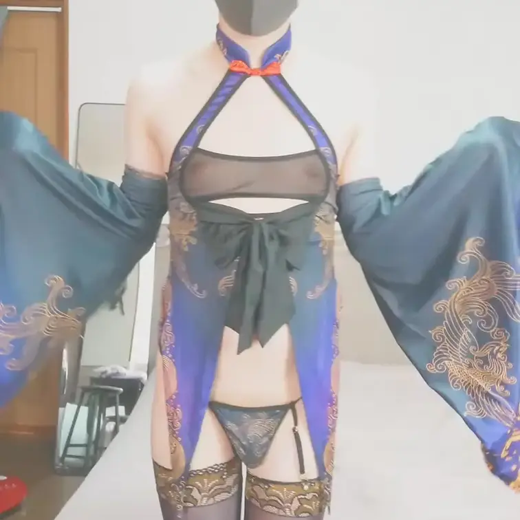 ちょこっと動くデカ袖キョンシーさん♂