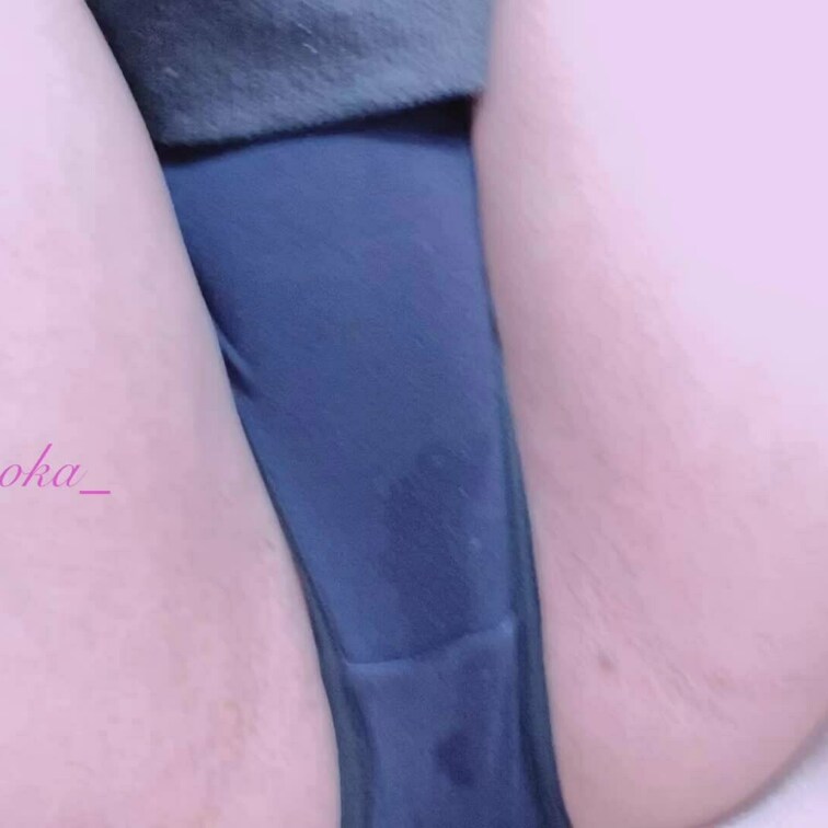 フォロワーさんがお迎えしてくれたパンツでおしっこした後拭かないでそのまま履くオプションをした時の動画です🙌🏻
お尻の方
