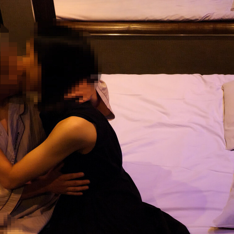 <本日の１枚>
妻がお気に入りの単独さんと、２人きりでラブホに行った貸出しNTRプレイ。この動画もそのうち、動画プラン