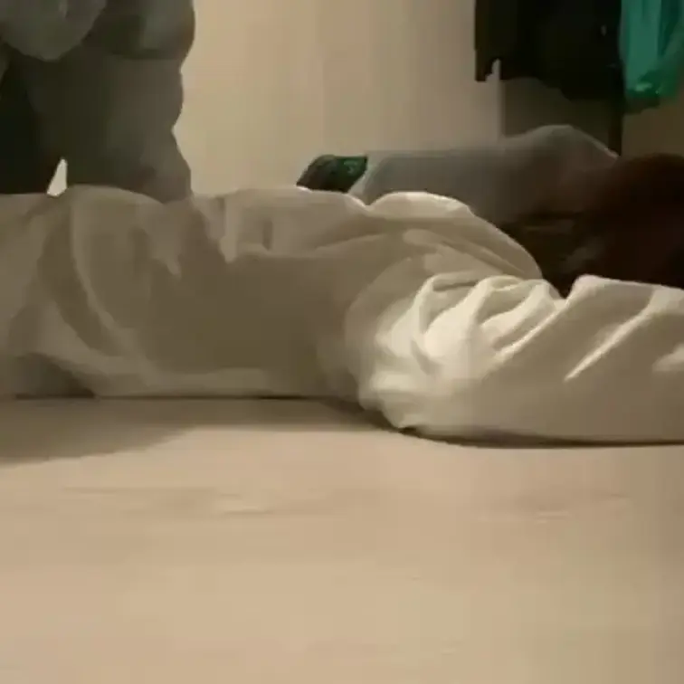 皆様大変お待たせしました！
今回皆様大変お待たせしました！
今回のくすぐり動画はこちらです👍

是非いっぱい見て