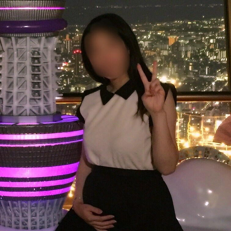 今日の一枚。
真面目そうに見えて縛られて身体中さわられるのがたまらないとか言っちゃうど変態まんこです。
