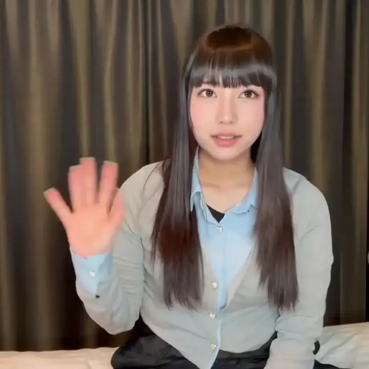 りなです！初めて肌着を露出します！良かったら見てね^^