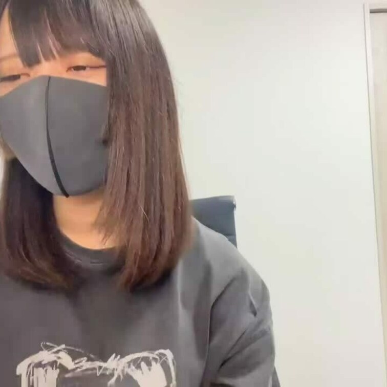 【りん 18 歳】

りんさんのライブ配信の課金部分を【見逃し配信】できちゃいます

生配信 だと、1 回の課金