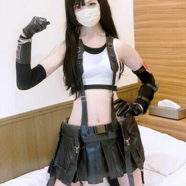 ドSコスプレイヤー　ティフ○コスお○○○さんに手コキで責められる


