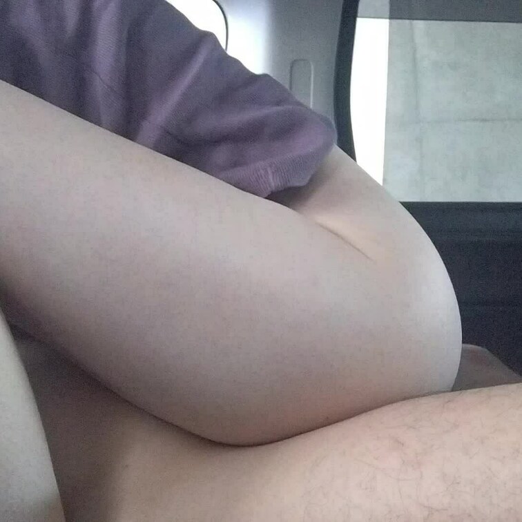 妻と他人棒のカーセックスをご覧下さい。
5本立ての動画になります。

【4本目】
