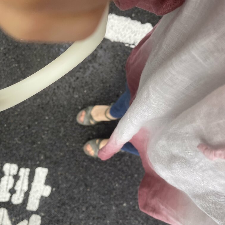 お休み。
雨が好きな人です。