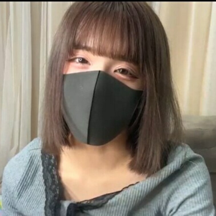 【みれい 20 歳】

みれいさんのライブ配信動画です
生配信 だと、1 回の有料配信を視聴すると、おおよそ平均 