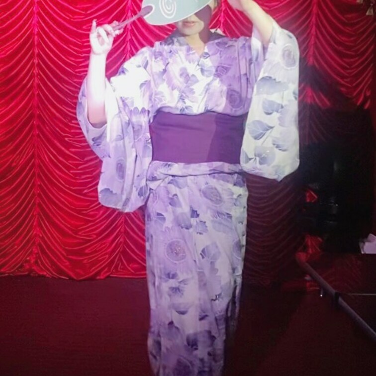 burlesque show!
tassel twirling:)
続きは有料プランから💕

紐パンがずり落ちち