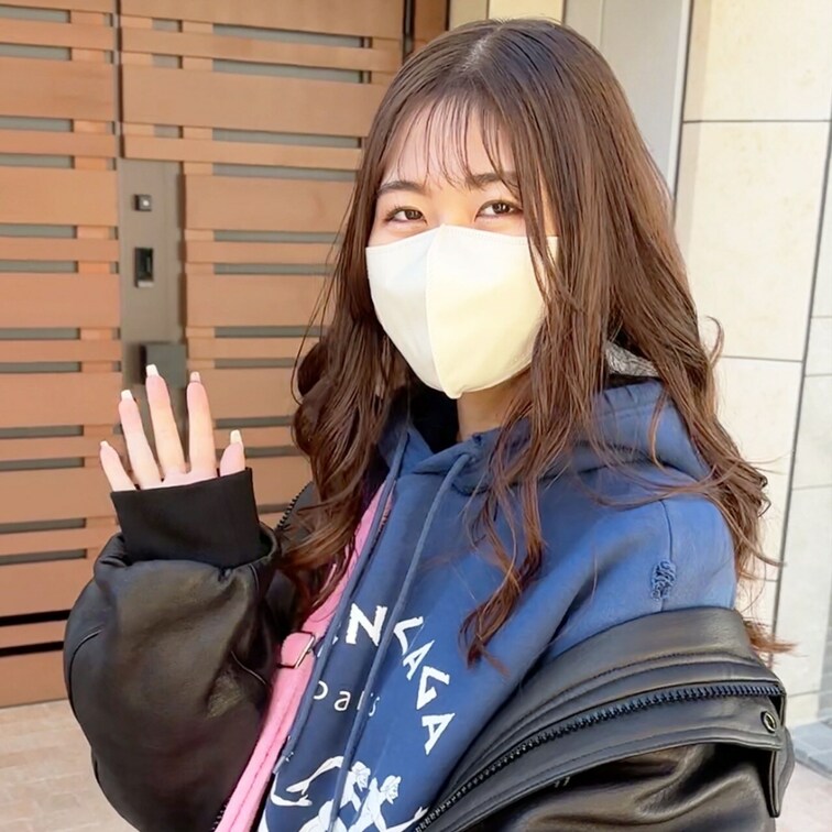 #142【AYANO 23歳】
今回ストリートスナップに協力してくれたのは、BALENCIAGAを使ったコーデが素敵な