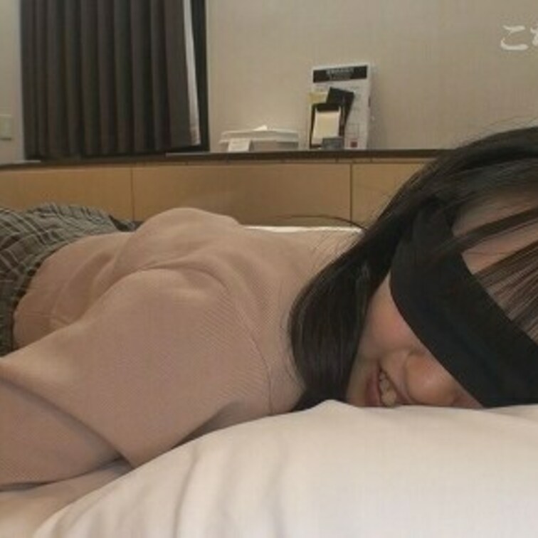 こちょこちょ族　くすぐり志願○○○は山本美月似で美女の逆襲…　りあ　20歳　私服編　その2

くすぐりファンの皆様、