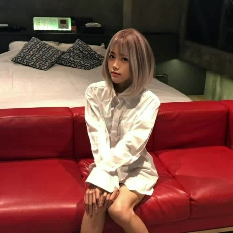 下着公開