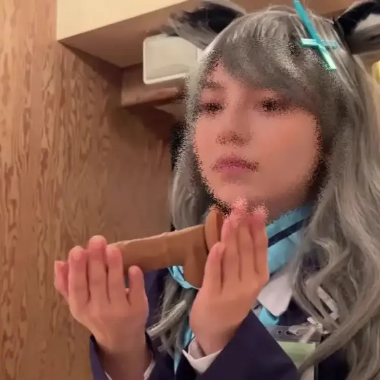 🌟はじめまして！
ブルーアーカイブの砂狼シロコのコスプレを始めました🐺💙

まだまだ初心者で、衣装も動きもぎこちな