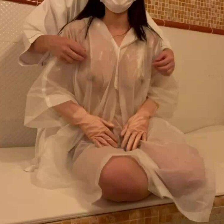 いつもご視聴ありがとうございます！  

今回は初のくすぐり動画です😊 
くすぐりに弱い姿をご覧ください！笑
